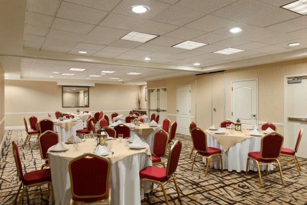 Hilton Garden Inn Shelton Image 5